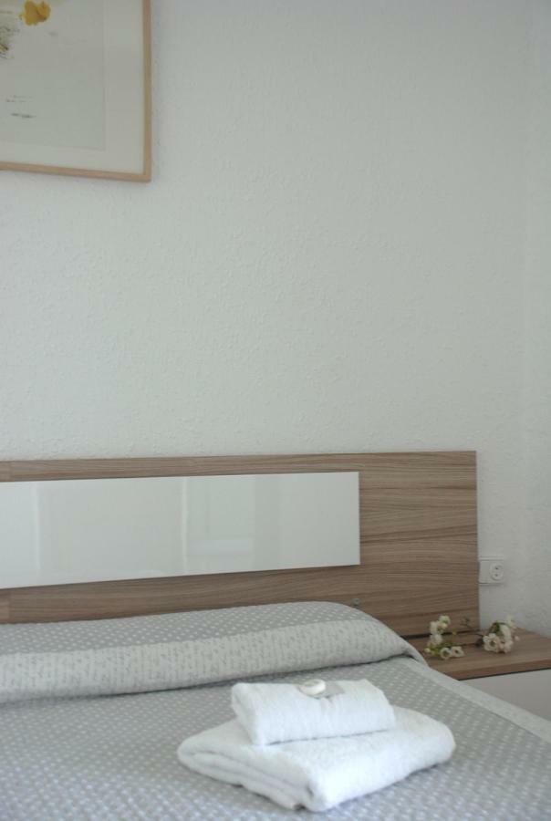 Hostal Zaragoza Hondarribia Bagian luar foto