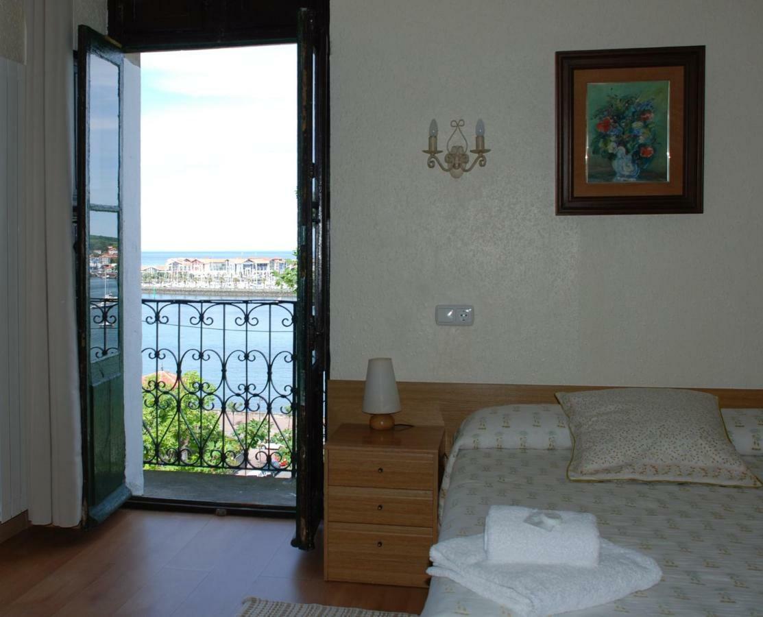 Hostal Zaragoza Hondarribia Bagian luar foto