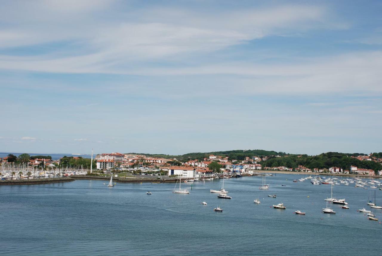 Hostal Zaragoza Hondarribia Bagian luar foto